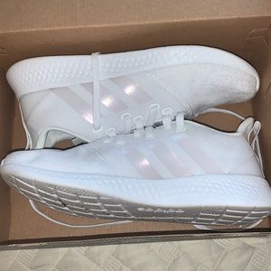 Adidas Sneakers